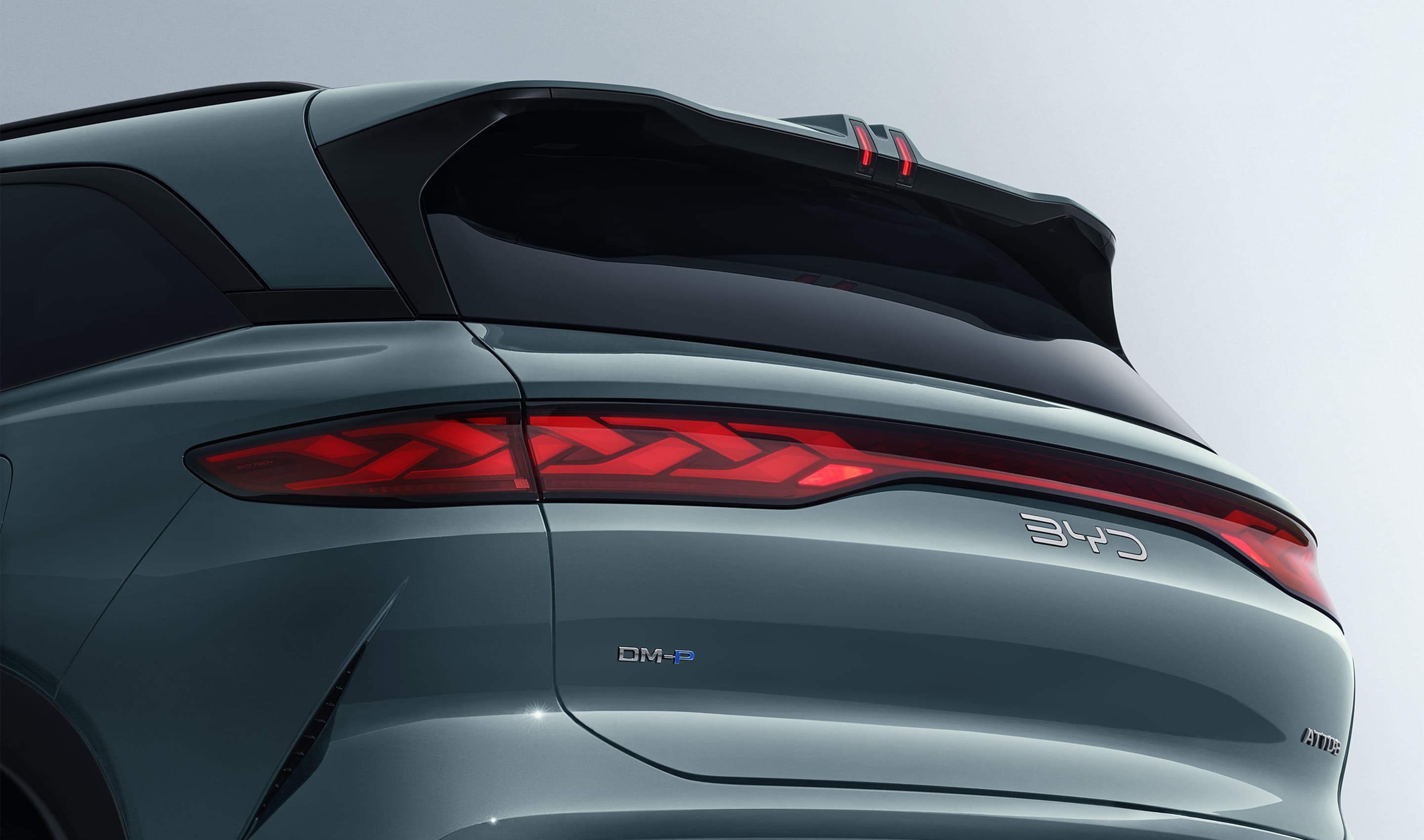 BYD ATTO 8
